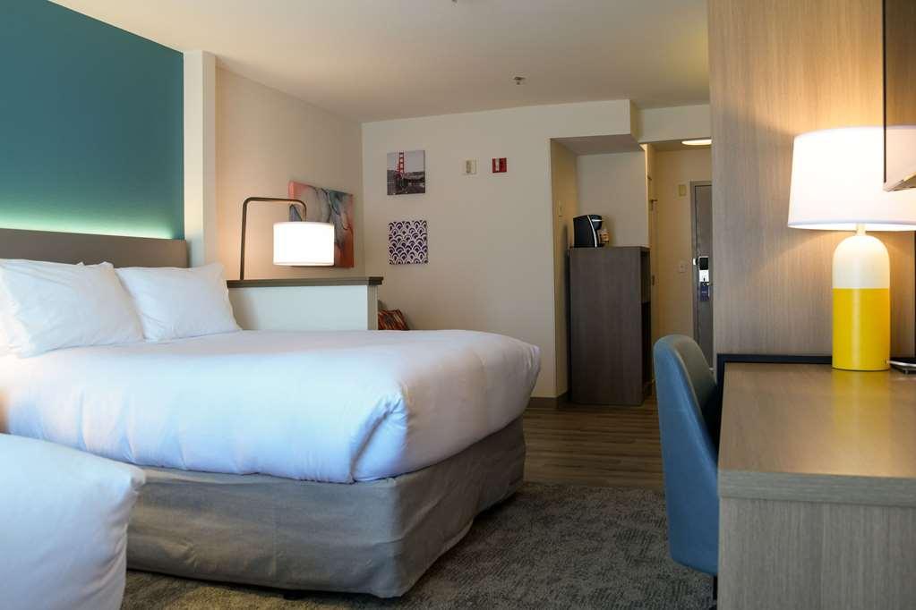 Comfort Inn & Suites Nw Milwaukee Germantown 客房 照片
