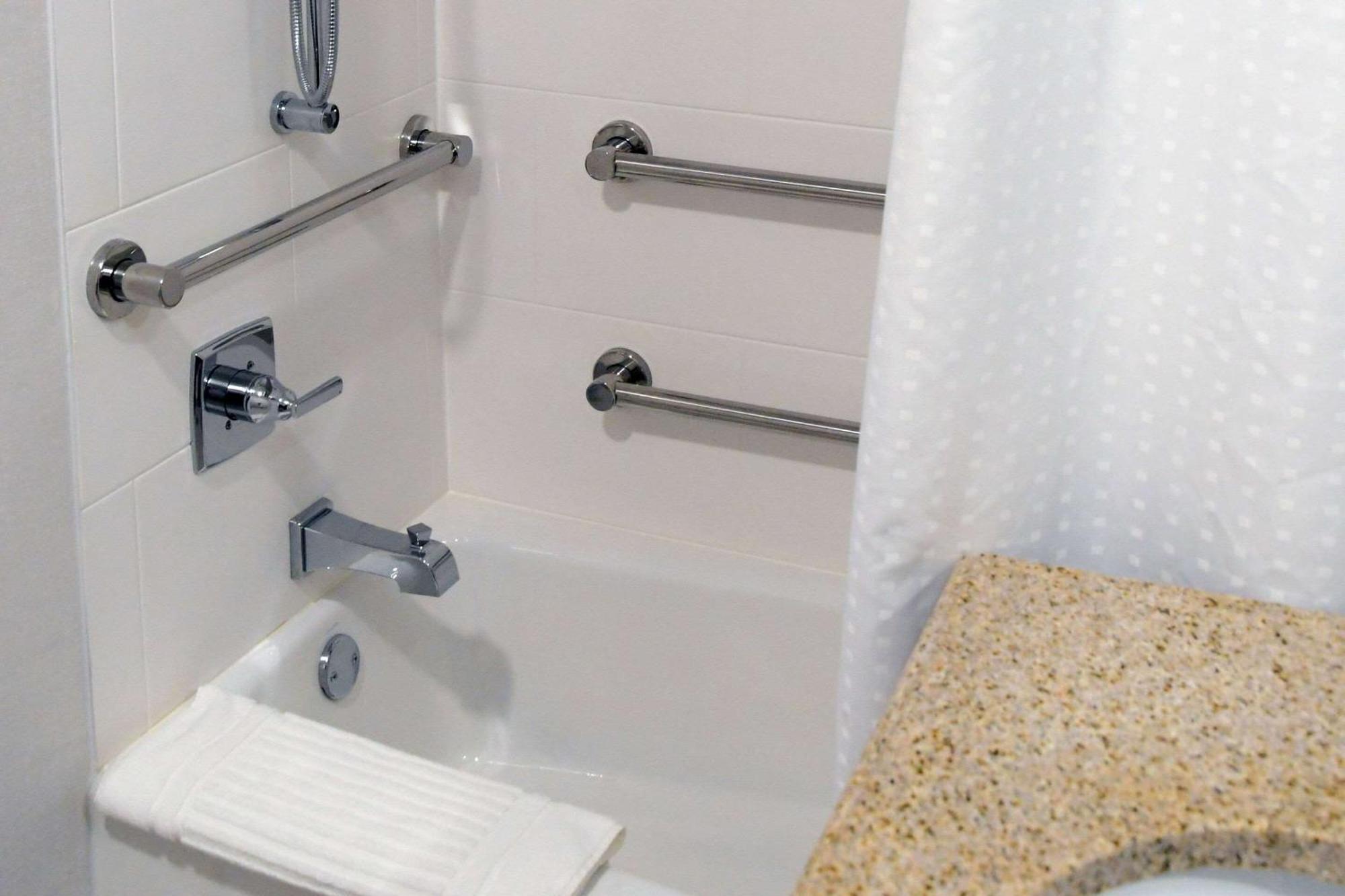 Comfort Inn & Suites Nw Milwaukee Germantown 外观 照片