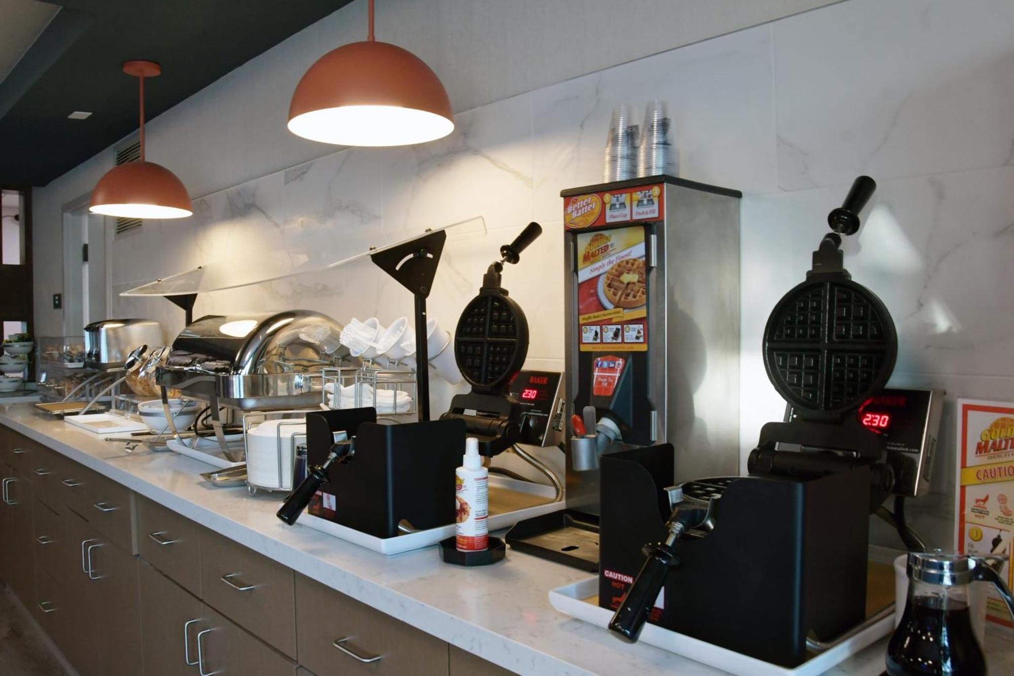 Comfort Inn & Suites Nw Milwaukee Germantown 外观 照片