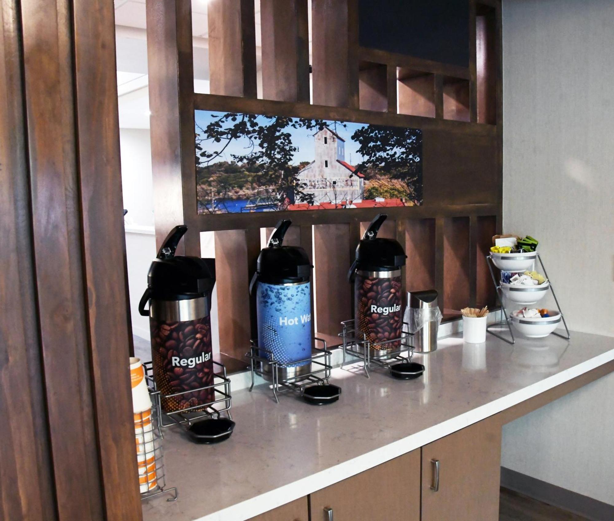 Comfort Inn & Suites Nw Milwaukee Germantown 外观 照片